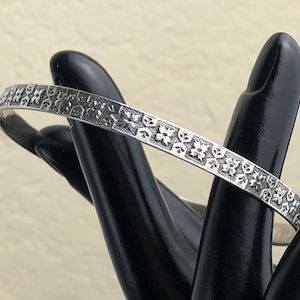 Thin Sterling Silver Embossed Etched Stackable Bangle Bracelet / Length 7.5” / Unisex / Floral Pattern / Minimalist Style