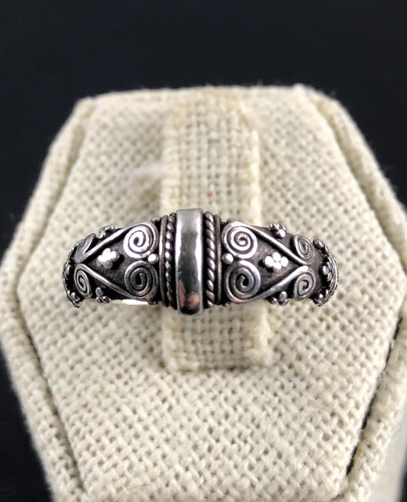 Bali Style Sterling Silver Stackable Ring Size 8 - image 3