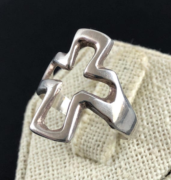 Sterling Silver Openwork Cross Shaped Statement R… - image 3