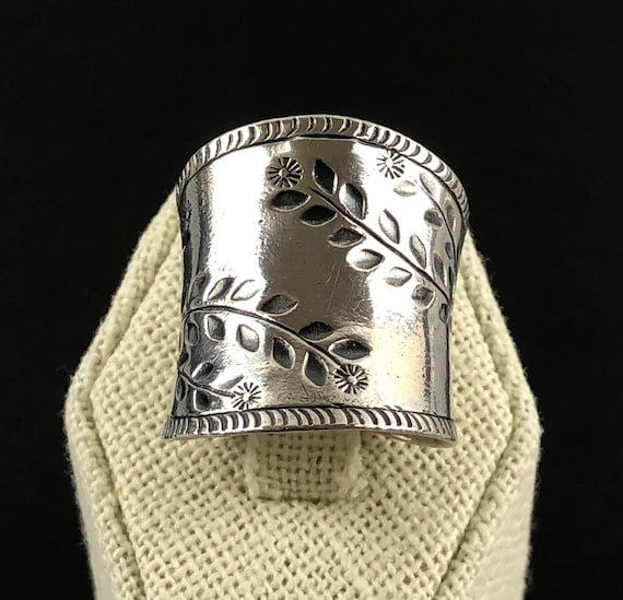 Signed 925K THAI Estate Sterling Silver Stamped Leaves Flowers Wide Chunky Statement Ring ethnic Boho Hippie Botanical Ring Size 7.5 7.75 Etsy