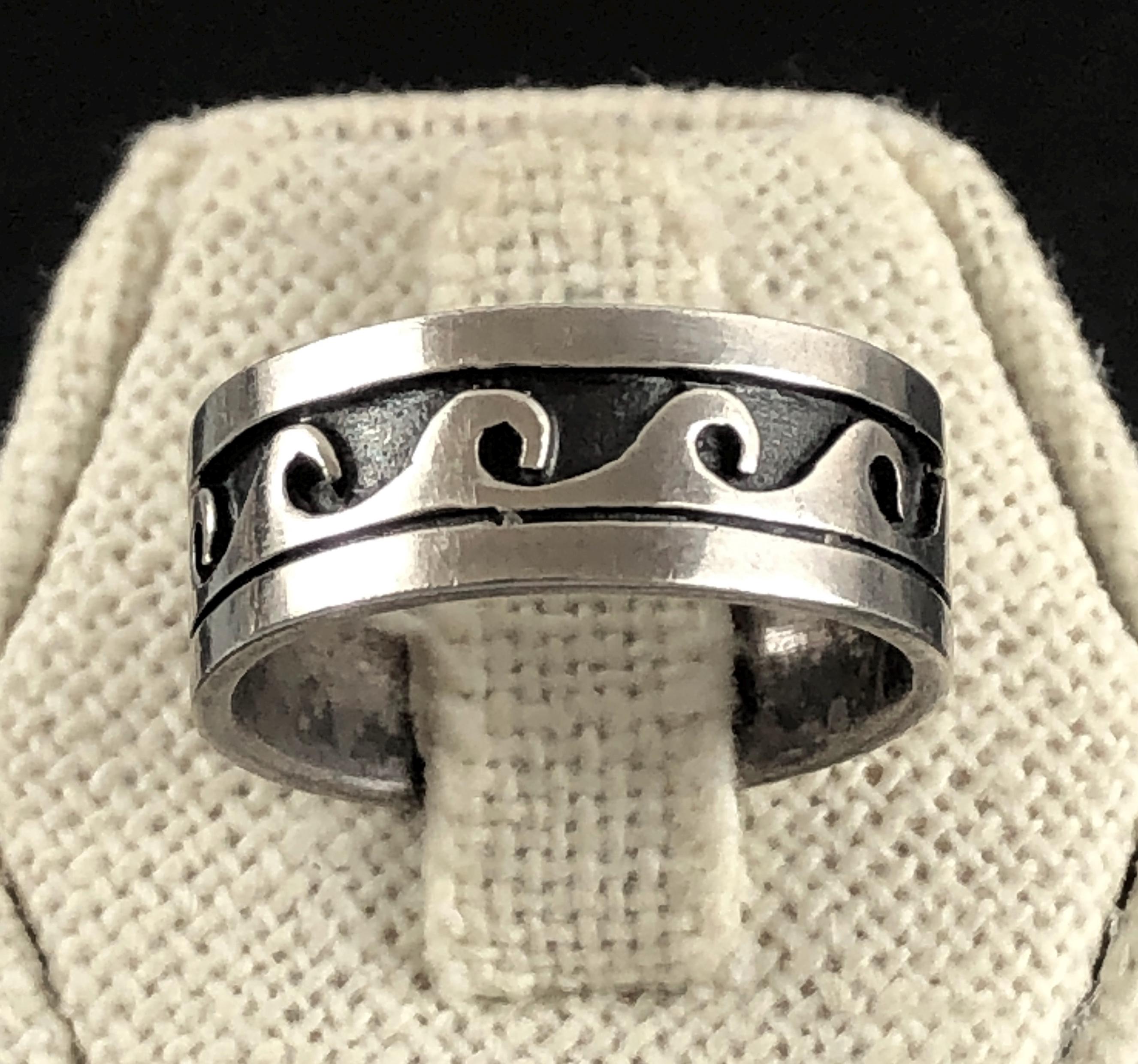 Southwestern Sterling Silver Hopi Wave Design Band Ring Size 8.75