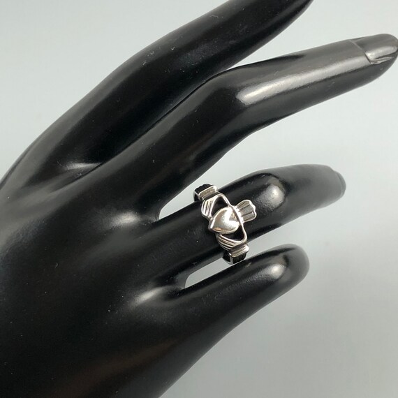 Sterling Silver Claddagh Ring: Celtic Love, Frien… - image 2