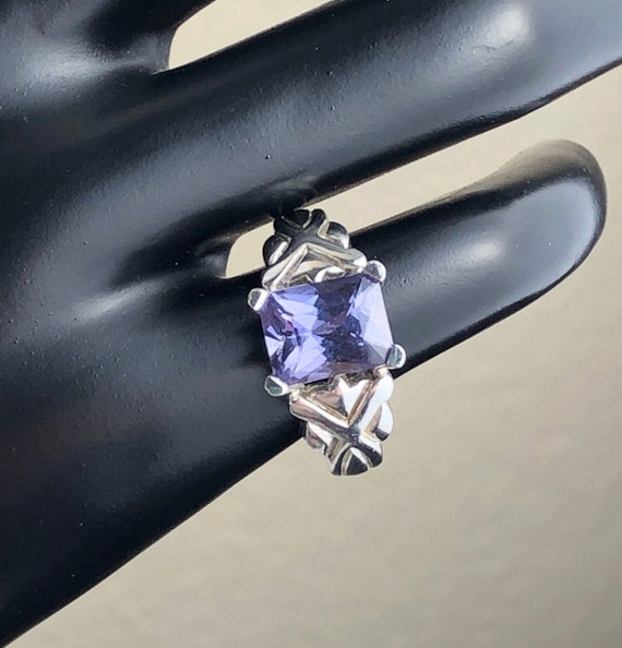 Color Changing Sapphire Solitaire Sterling Silver 