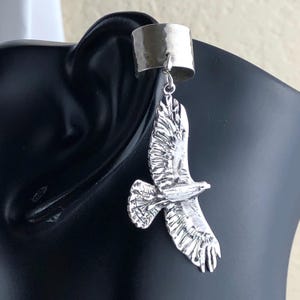 Southwestern Sterling Silber Knorpel Ohr Manschette Ohrring mit geschnitzten baumelnden Vogel, Adler, Falke, Möwe/Handwerker signiert
