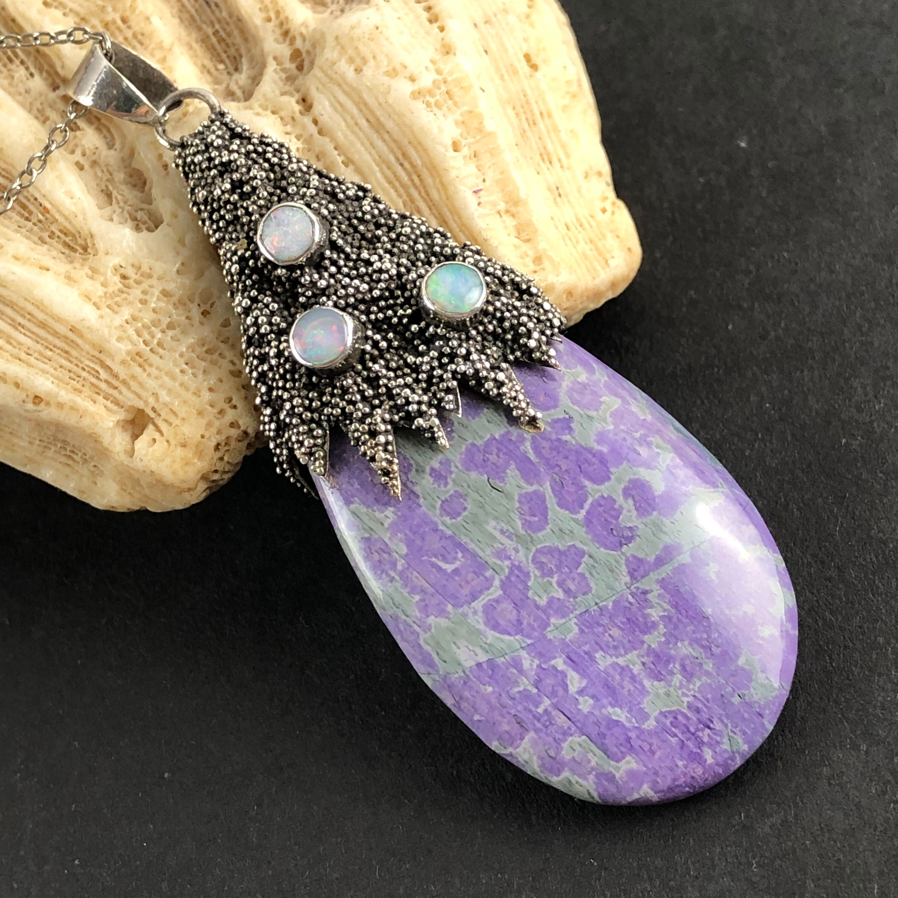 Collier En Sugilite Naturelle Précieuse - Longueur 45,50 Cm - Pendentif Ovale 42 Carats - Argent Massif 925