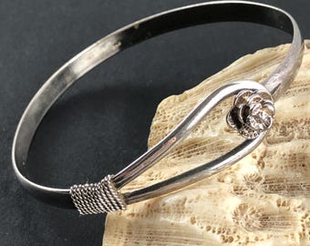 Vintage Sterling Silver Floral Bangle Bracelet: Minimalist