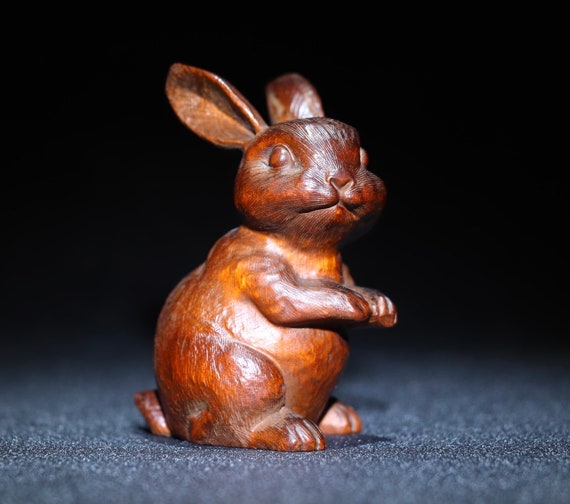 Chinese antique natural boxwood rabbit statues ar… - image 1