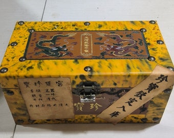 Chinese pure hand-carved U lacquerware box porcelain, with collection value