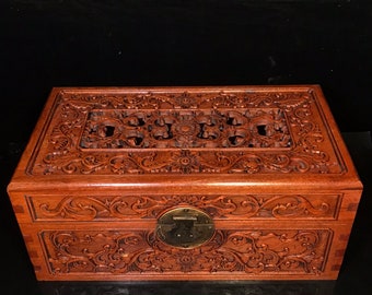 Chinese antique pure hand-carved rosewood box, exquisite and unique, worthy of collection and use