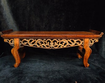 Chinese antique natural rosewood table tea table hand carved exquisite patterns for collection and use