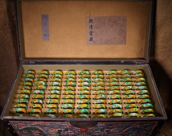 A box of Chinese pure hand-carved high ice jade bracelets, exquisite and worth collecting