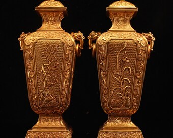 A pair of Chinese pure handmade statues and gilt bamboo and chrysanthemum vases, exquisite and worth collecting