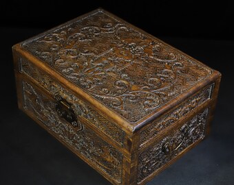 Chinese statue hand-carved pear wood rich treasure box ornaments, collectible and usable