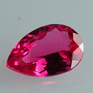 0.16ct Natural Vibrant Pink Spinel Pear Shape 5x3mm Top Quality Fire 100% Genuine Natural Tanzania Spinel