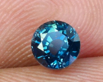 1.03ct Unheated Teal Sapphire 5mm Greenish Blue 100% Genuine Sapphire