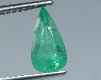 Tormalina Paraiba naturale a forma di pera da 2,37 ct: pietra preziosa blu-verde del Mozambico
