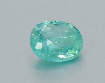 0,57 ct oval Paraiba-turmalin: Grönblå ädelsten, ursprung i Moçambique
