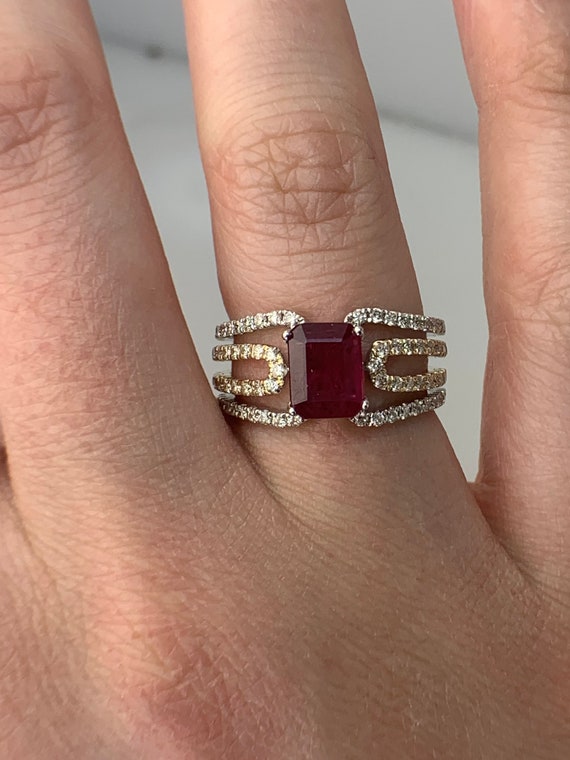 Estate 14kt Genuine 1.30ct Ruby and Diamond Ring - image 2