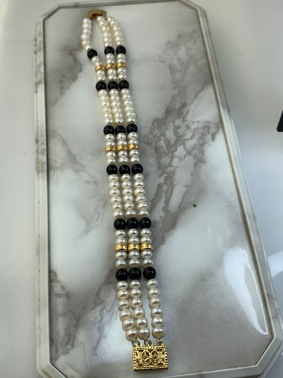 Estate 14kt Genuine Pearls and Black Onyx Bracelet - image 3