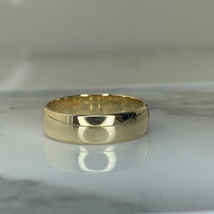 Estate 14kt 5mm Yellow Gold Band