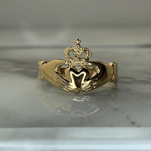 Estate 10kt Claddagh Ring Size 6 3/4