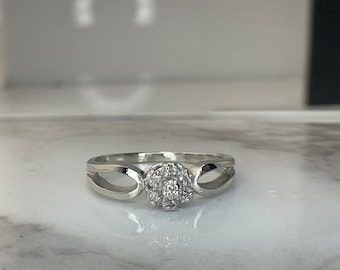 Estate 10kt .02cttw Diamond Ring