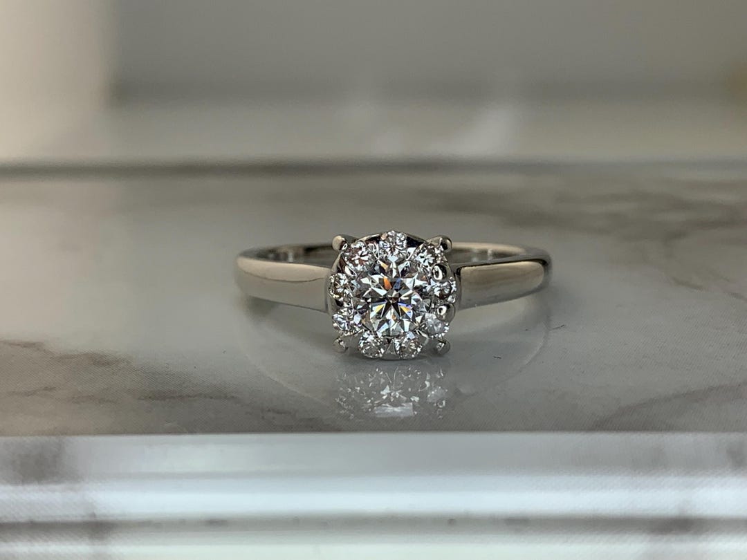 Estate 18kt .73cttw Diamond Ring Size 9 - Etsy