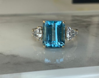 Estate 14kt Genuine Blue Topaz and CZ Ring