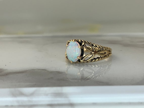 Estate 10kt Genuine Opal Ring - image 3