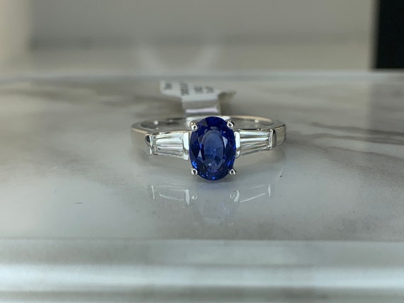 Estate 18kt Genuine Sapphire and Diamond Ring - image 1