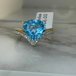 Estate 10kt Blue Topaz and Diamond Ring
