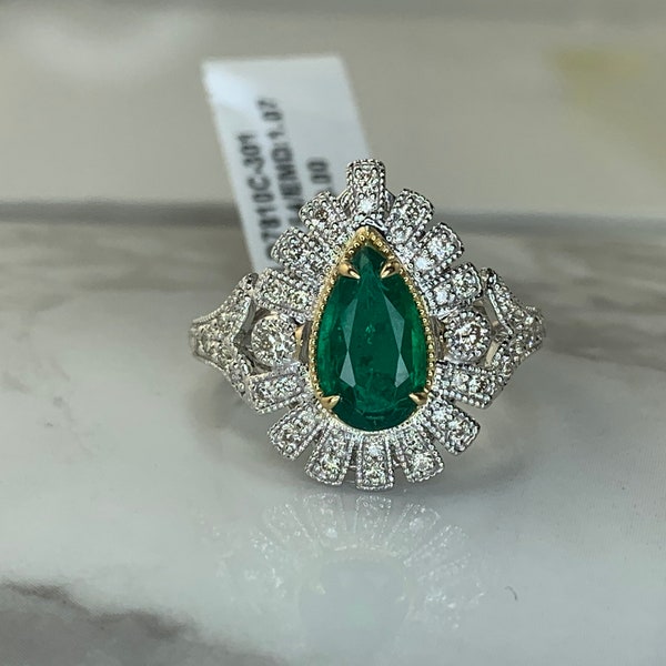 Estate Platinum Genuine 1.07ct Emerald and Diamond Ring