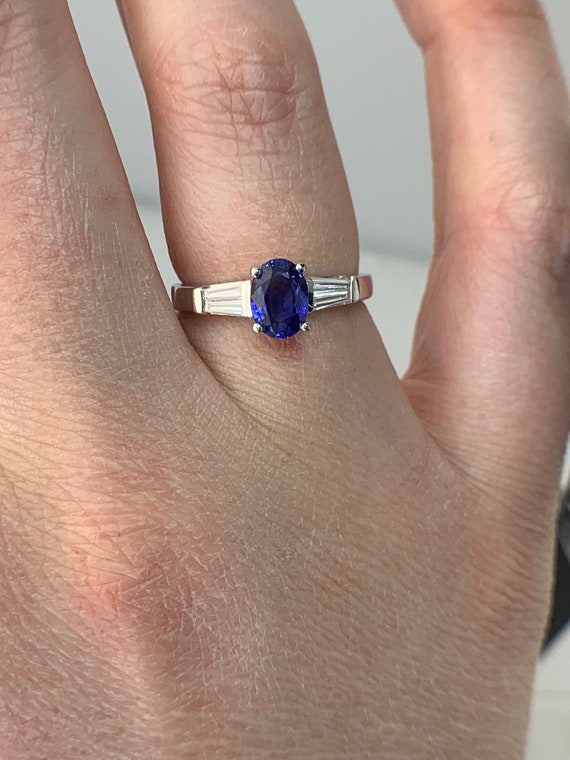 Estate 18kt Genuine Sapphire and Diamond Ring - image 2