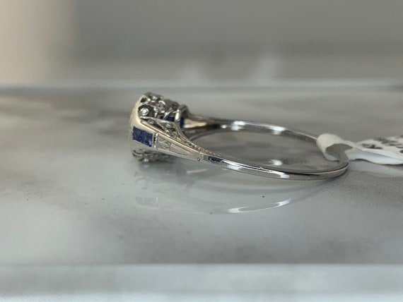 Estate 18kt .32ct Diamond Ring with Genuine Sapph… - image 5