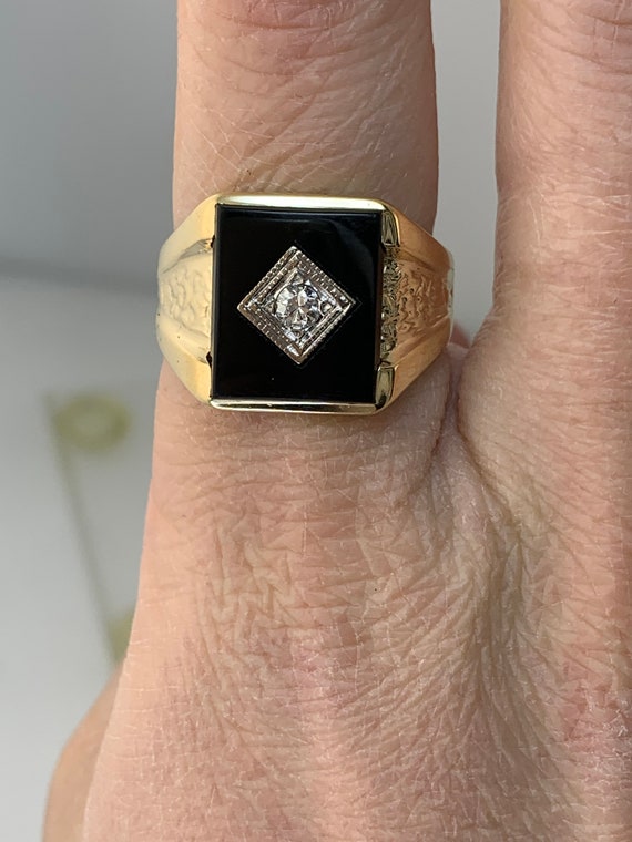 Estate 10kt Genuine Onyx and Diamond Ring - image 3