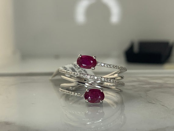 Estate 14kt Genuine 1.0cttw Ruby and Diamond Ring - image 1