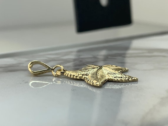 Estate 14kt Starfish Pendant View 4