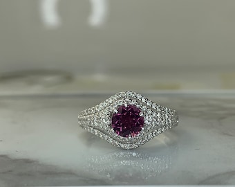 Estate 14kt Genuine Garnet and Diamond Ring