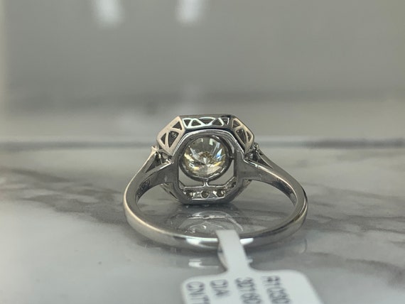 18kt 1.60cttw Diamond Ring - image 4