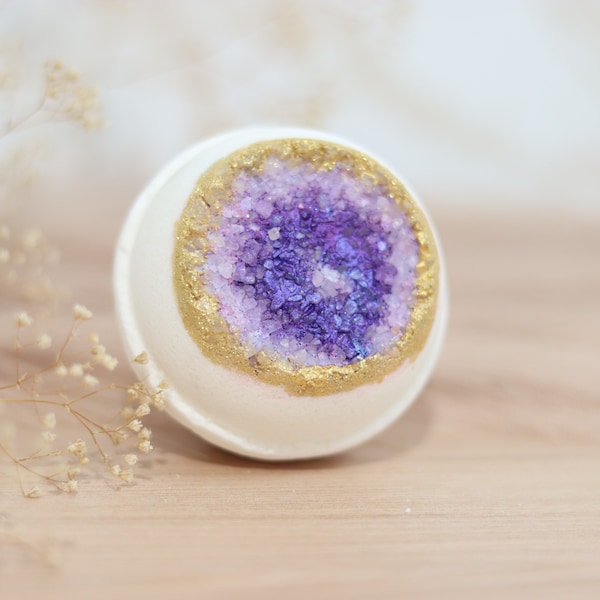 Amethyst Geode Bath Bomb, Bridesmaid Gift, Foaming Bath Bomb, Bath Fizzy, Crystal Bath Bomb, Wedding Gift, Purple Bath Bomb, Valentines Gift