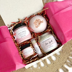 Love Spell Gift Set, Gift For Her, Spa Gift Box, Customizable Gift Box, Bath Box Kit, Relaxation Set, Spa Gift For Her, Spa gift set,