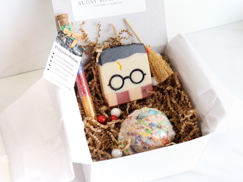 Mini Wizard Spa Gift Set, Wizard House Set, Self Care Gift Box, Bath Gift Box, Soap Gift Set, Christmas Gift for Self Care, Gift For Her image 3