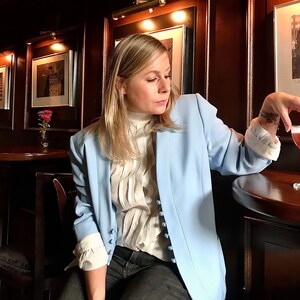 Vintage elegant blazer in periwinkle blue, size 10