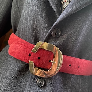 Vintage Cashmere suede belt in red with gold buckle by Lejon, size M