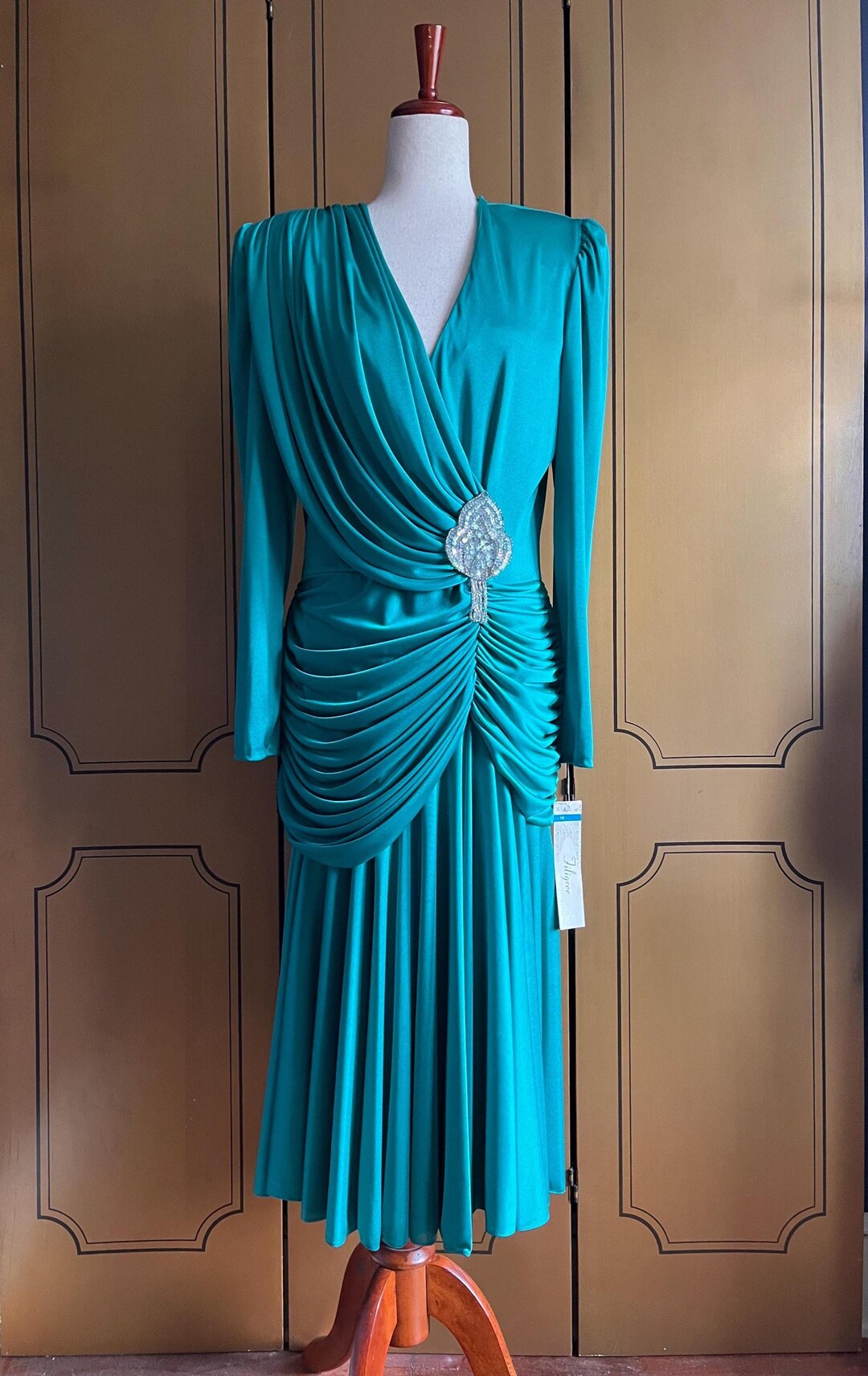 cocktail dress 90s Vintage in Green, Style, Size M Featuring a classic boat Size:4X female 90s fashion dress coll:dresses Women's T-Shirt Dress with