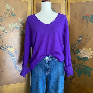 Vintage Eric Bompard cashmere sweater in purple, size XXL