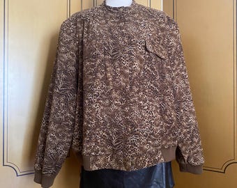 Chaqueta bomber con estampado de leopardo, talla 2XL