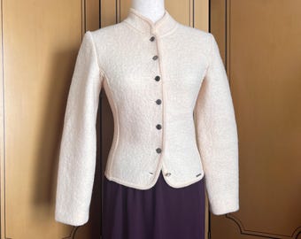 Cardigã vintage de lã virgem na cor creme, tamanho 6.
