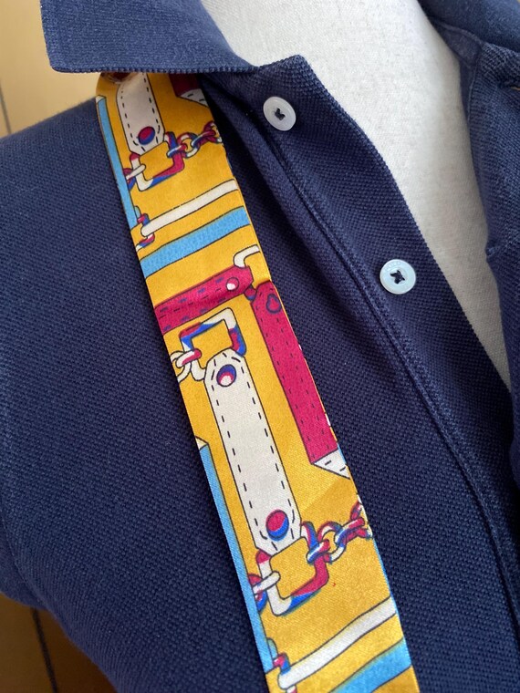 Thin scarf with chain and straps pattern - image 3