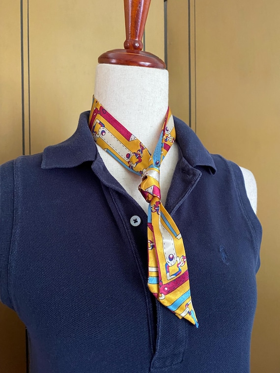 Thin scarf with chain and straps pattern - image 1